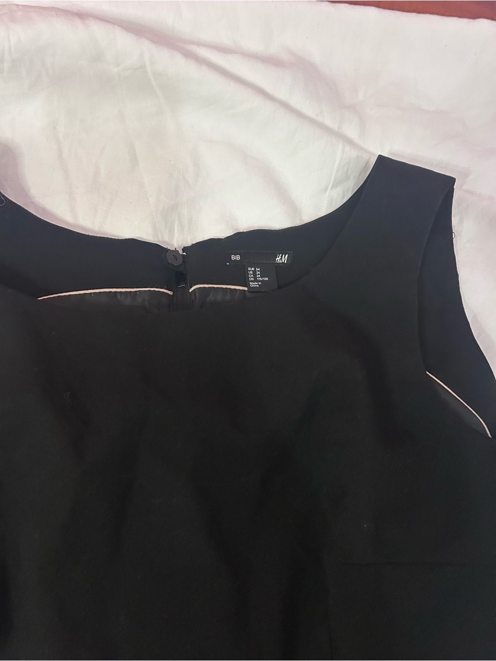 H&M Black Sleeveless Shift Dress with Pale Pink Piping